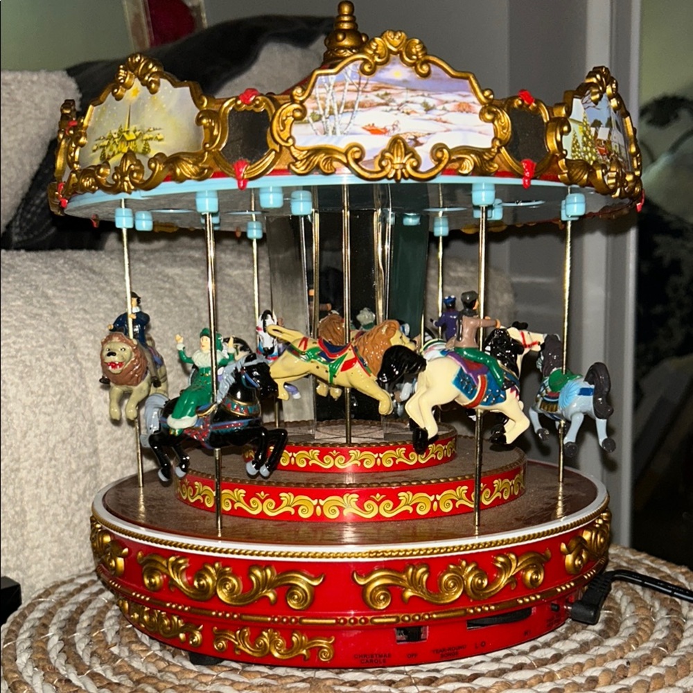 Moving Carousel Music Box🥳🥳❌❌ - Picture 3 of 8